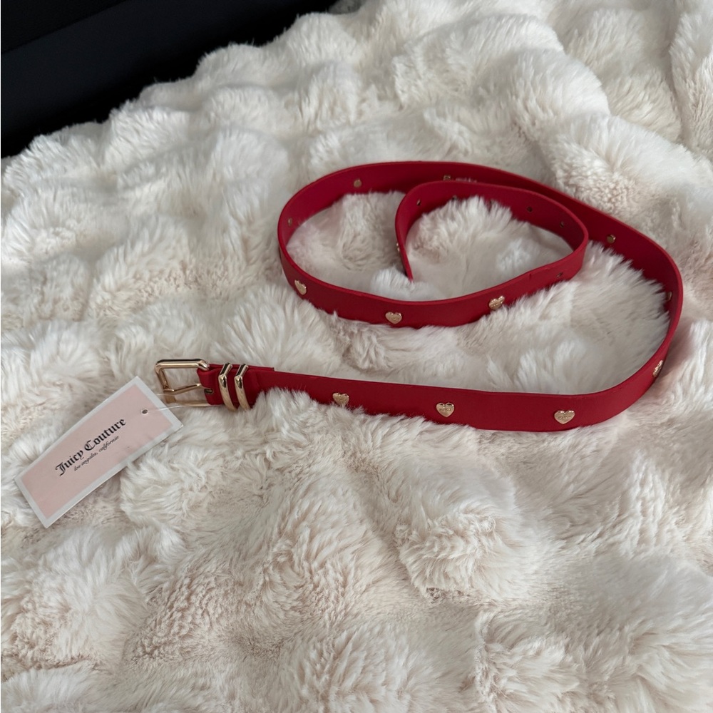 ❤️NWT Juicy Couture Red Belt with Gold Heart Details ❤️